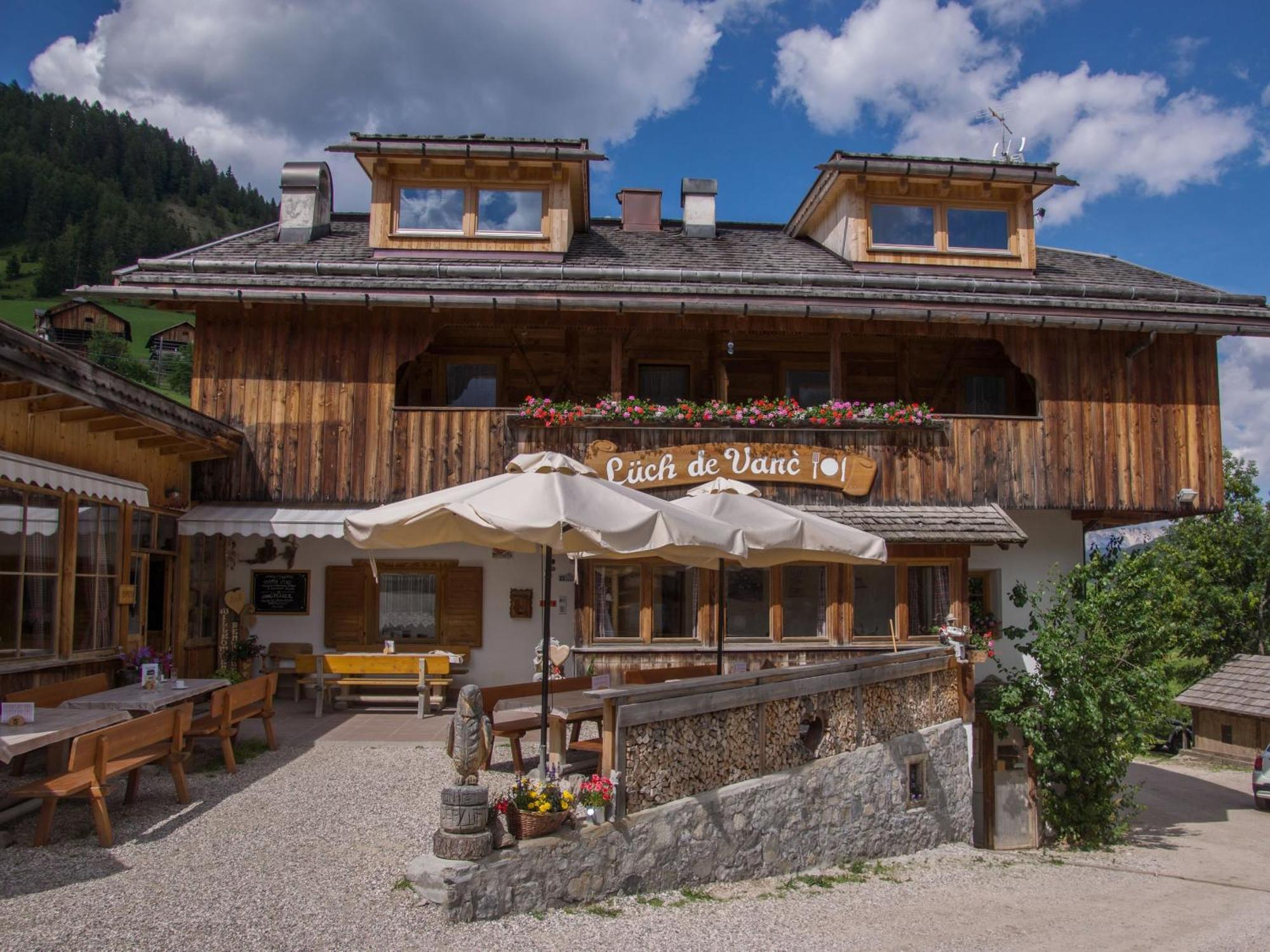 Agriturismo Luech De Vanc San Martino in Badia Exteriér fotografie